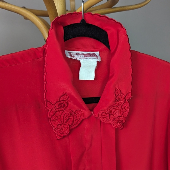 Vintage Functionals red button down blouse w/ floral collar - Picture 2 of 9
